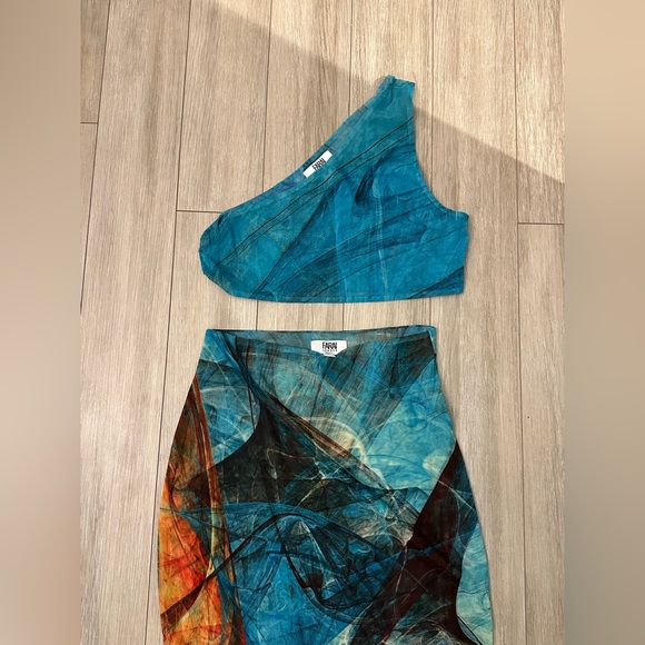 Farai London Aurelia Two Piece Set - Picture 3 of 4